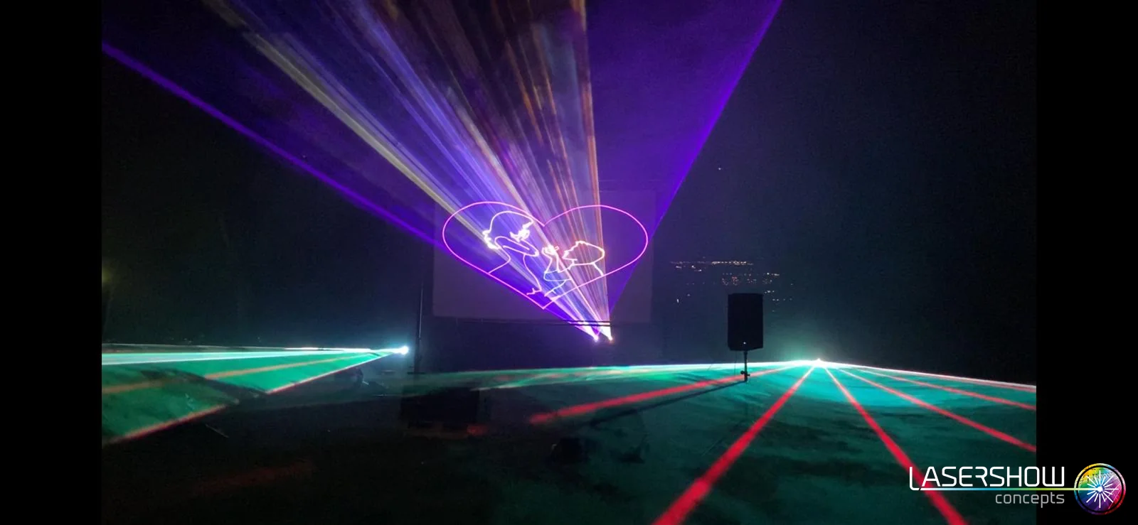 Hochzeits-Lasershow mit Laser-Herz und Beams
